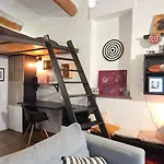 Appartement Charmant duplex au cœur du Vieil Antibes *