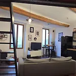 Apartment Charmant Duplex Au Coeur Du Vieil Antibes *