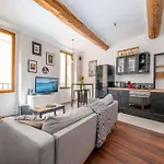 Charmant duplex au cœur du Vieil Antibes *